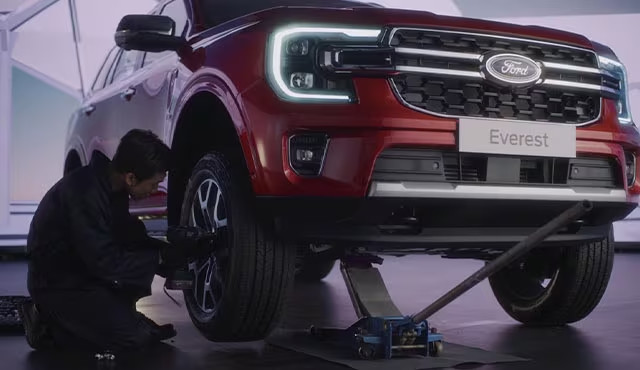 Dịch vụ hỗ trợ cứu hộ Ford 24 giờ mỗi ngày
