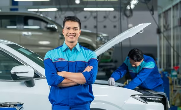 Lái thử xe hoặc Đặt lịch dịch vụ trực tuyến